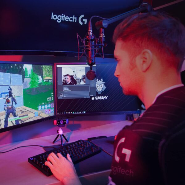 Logitech C922 Webcam - Image 7